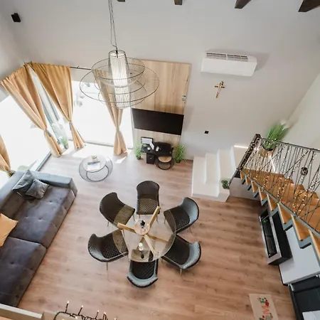 Josipa's House بيت للعطل