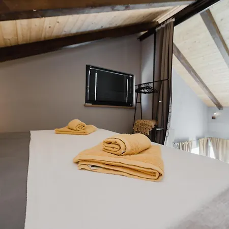 Josipa's House Gacelezi