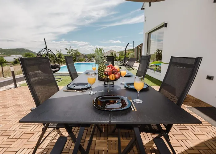 Vakantiehuis Josipa's House Gacelezi