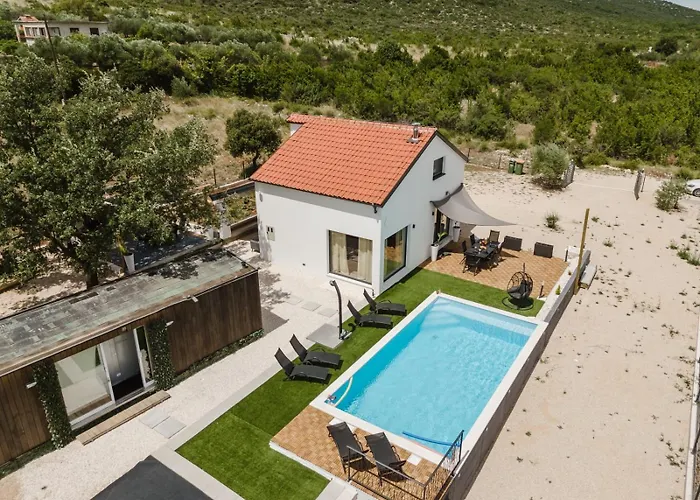 Josipa's House Gacelezi